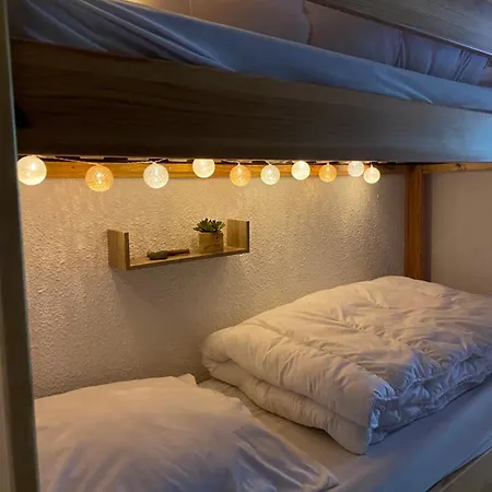 Апартаменты Cosy 4 Personnes Avec Jardin *